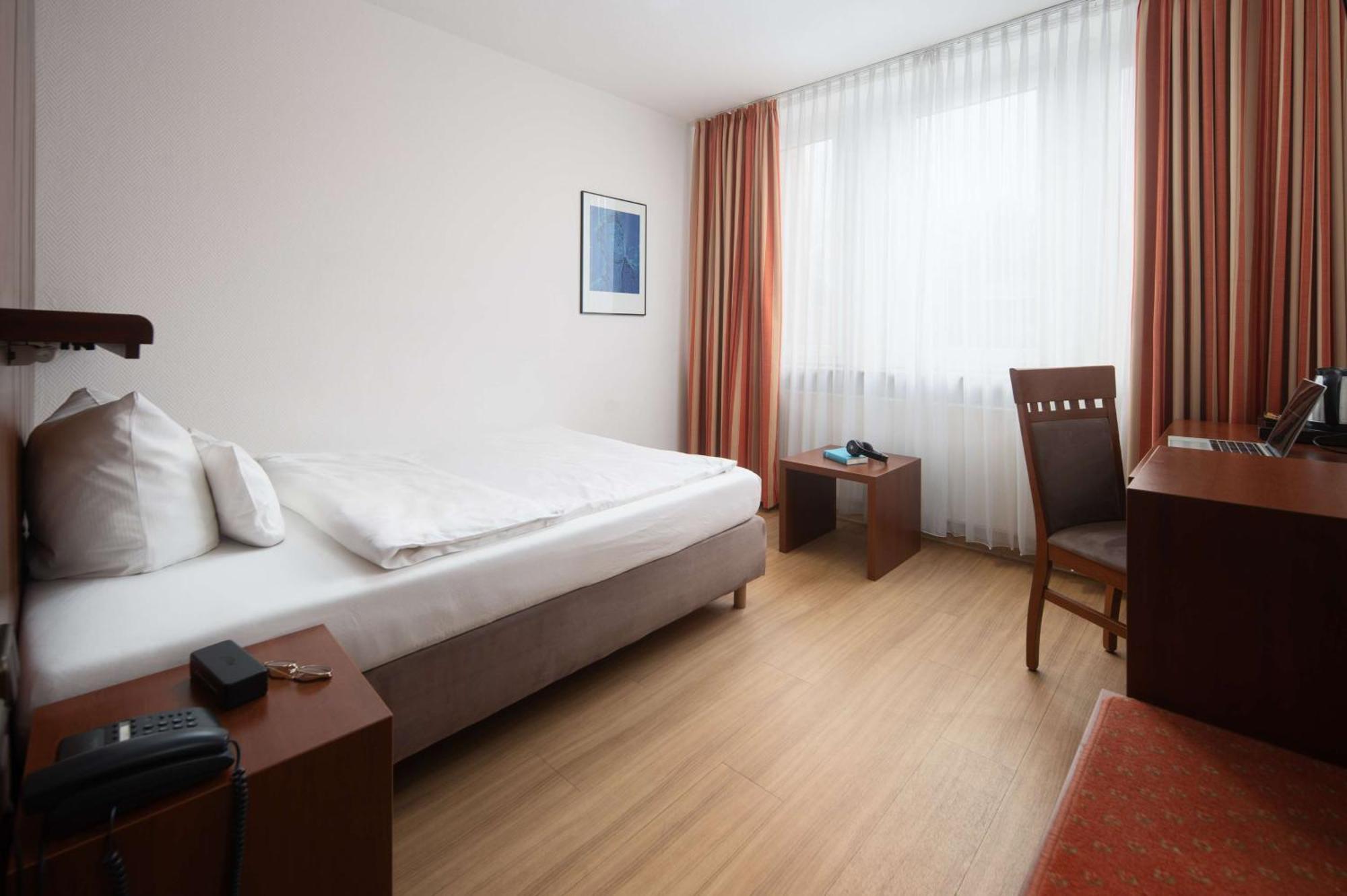 Best Western Hotel Heide Oldenburg Exteriör bild